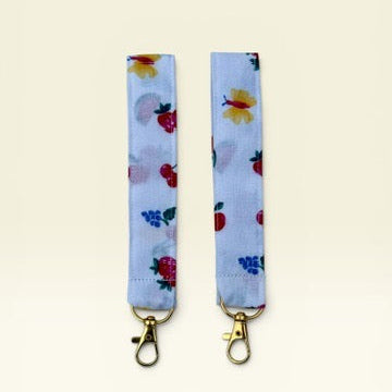 Picnic Paradise Wristlet